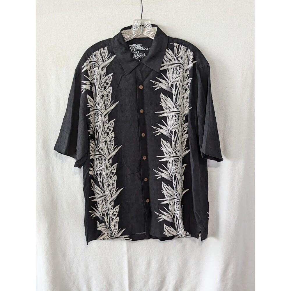 Men's Jamaica Jaxx Silk Hawaiian Style Black Short Sleeve Button Up Size Medium